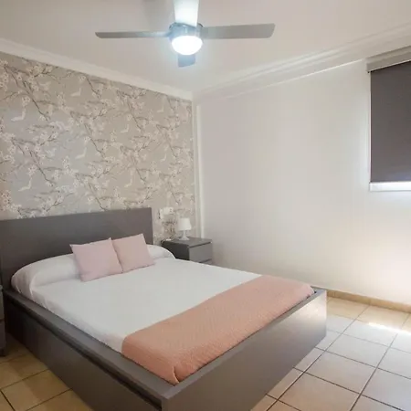 El Pescador-where Art And Meet Appartement *